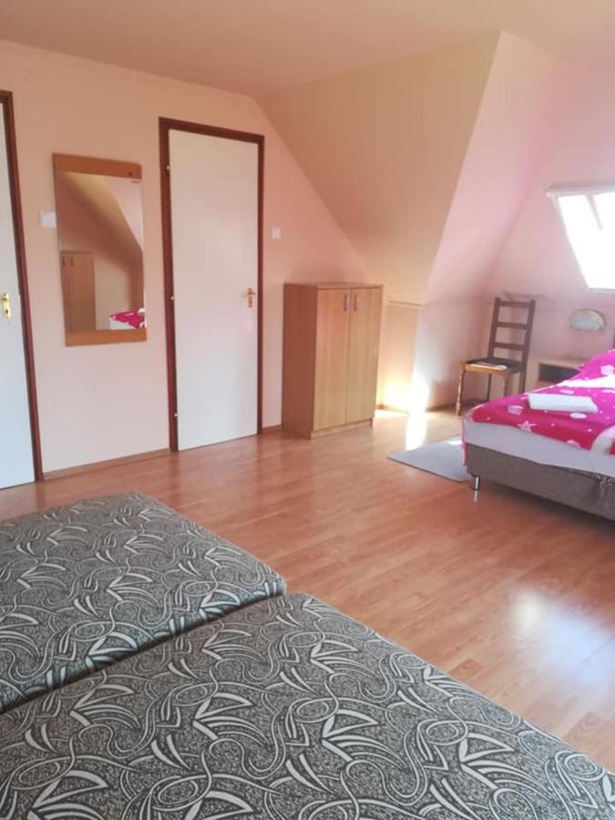 Karika Vendeghaz Apartment Hajduszoboszlo Exterior photo